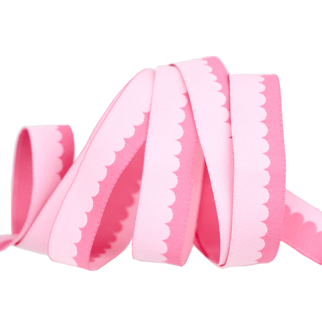 Love Notes - Scallop - 5/8" width - by Renaissance Ribbons - 15 Yard Spool