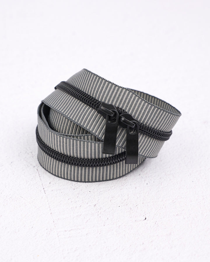 Zebra - Handbag Zipper - Renaissance Ribbons