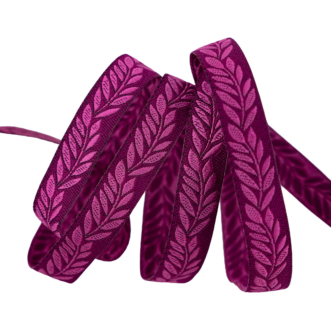 Foliage - Foliage in Plum - 3/8" width - by Sally Kelly - 15 Yard Spool
