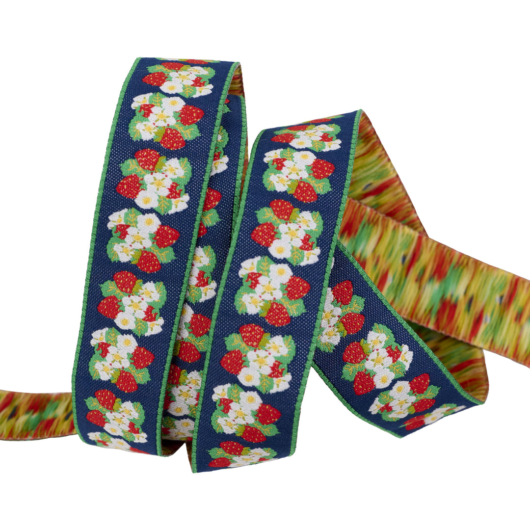 Strawberries and Blossoms - 7/8" width - Farm &amp; Garden by Cathe Holden - 15 Yard Spool