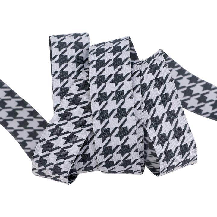Houndstooth in Soot - 7/8" width - Farmhouse Christmas - 15 Yard Spool